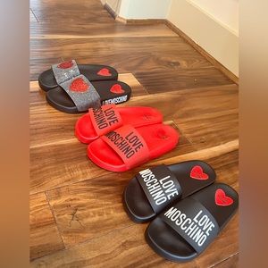Bundle of Love Moschino Slides